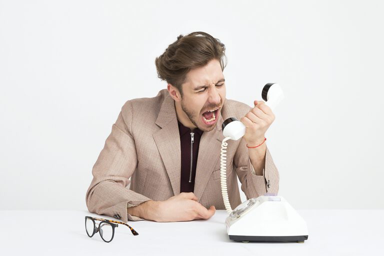 Ergeren of irriteren? | Wanneer gebruik je wat? | Sterke Verhalen